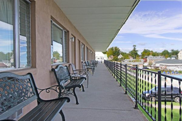Half Moon Motel & Cottages (Nieuw-Engeland)